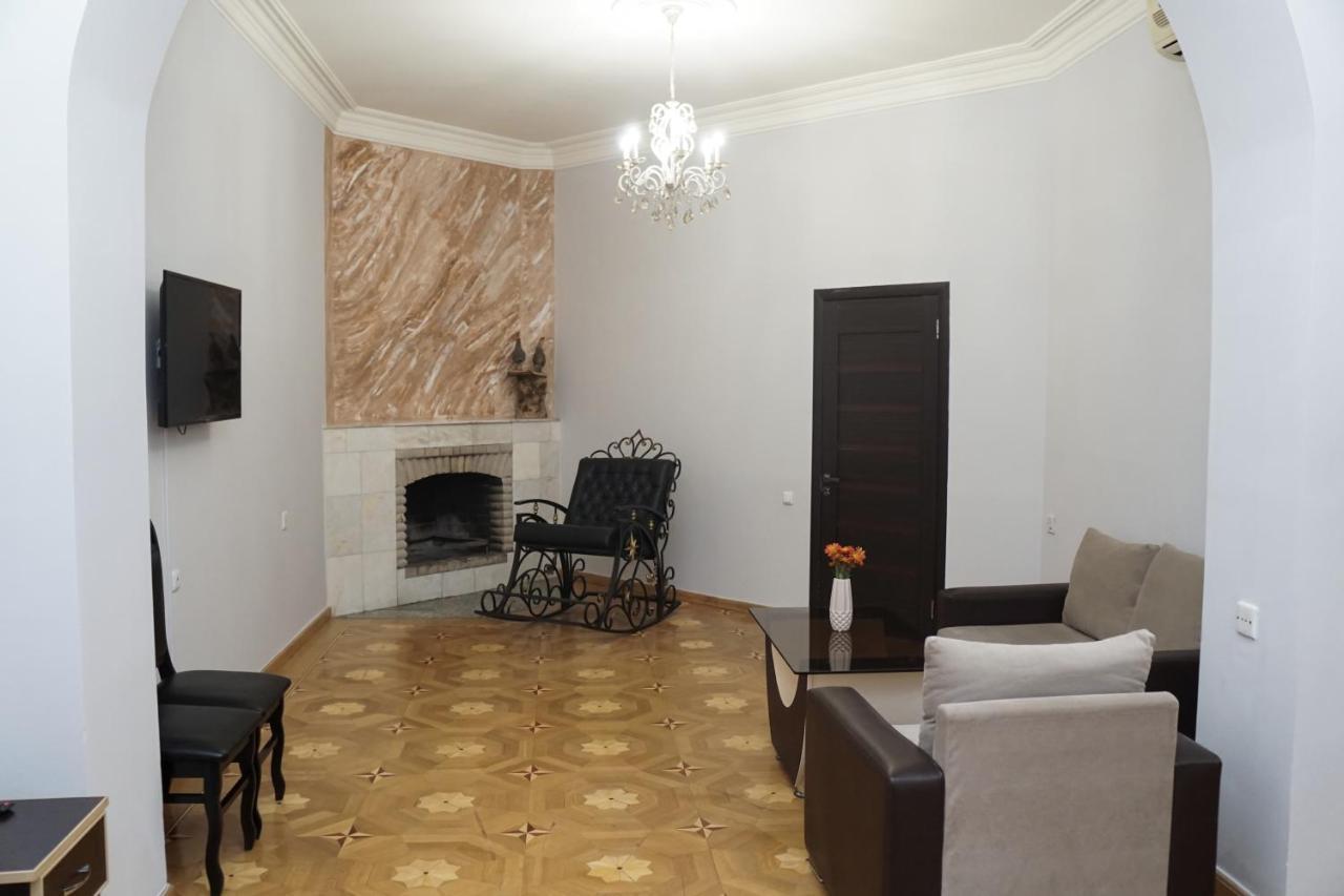 Nor Yerevan Hotel Екстериор снимка