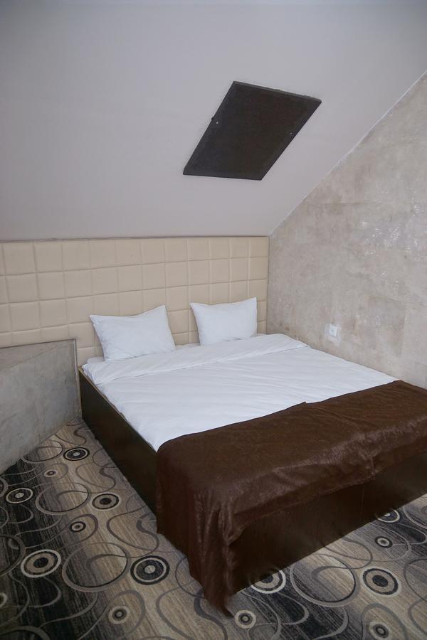 Nor Yerevan Hotel Екстериор снимка